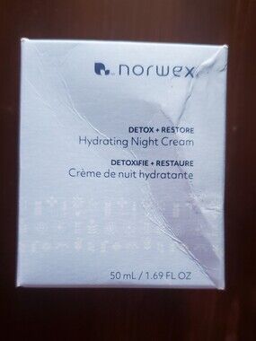 Norwex Detox + Restore Hydrating Night Cream